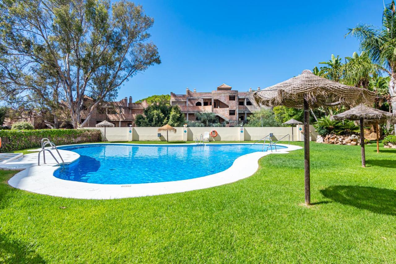 Sun & Sand Beach Apartment Marbella Exterior photo